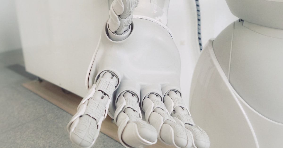 AI Sales Agent: How a Conversational Assistant Converts Your Visitors 24/7